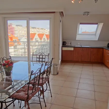 In For 4 Persons, Cleaning Included Apartment *