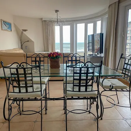 With Stunning Sea Views, Cleaning Included Appartement Nieuwpoort