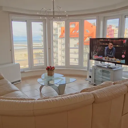 Appartement With Stunning Sea Views, Cleaning Included *