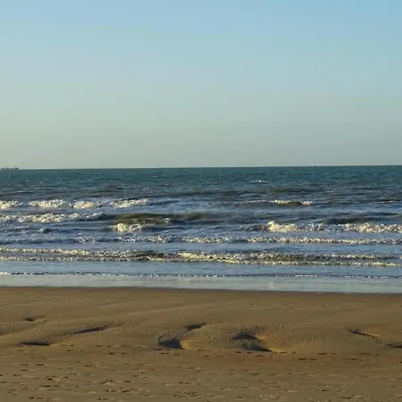 In For 4 Persons, Cleaning Included Nieuwpoort